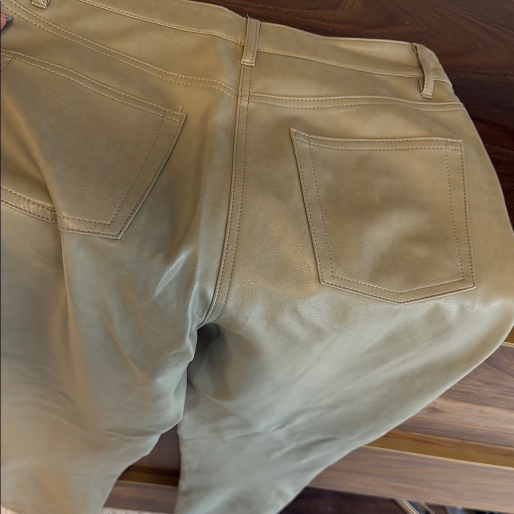 Wilfred Melina Slim Vegan Leather in Bitter Sage - Picture 6 of 6